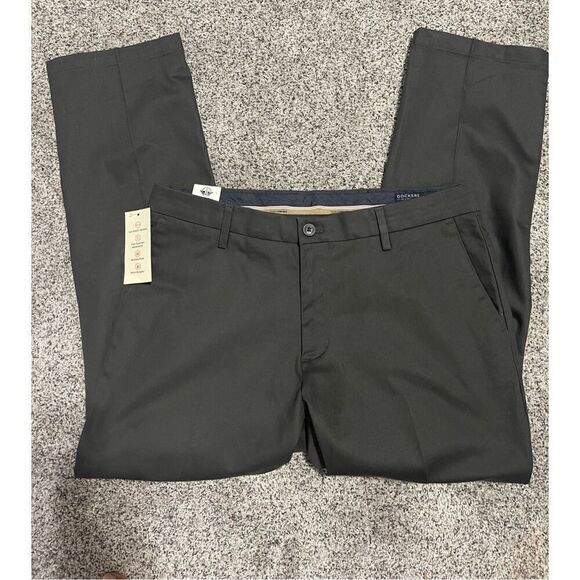 Men’s Dockers Signature Khaki Straight Pants - Picture 2 of 7